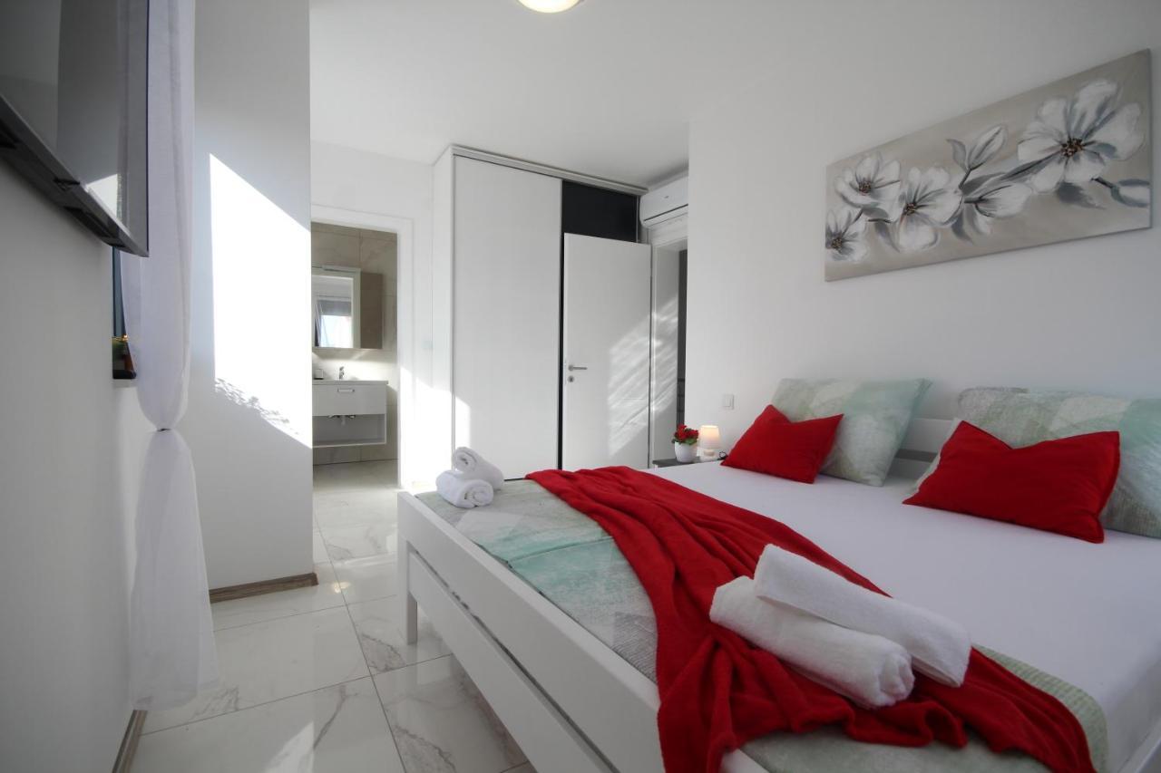 Villa Essenza - Luksuzne Kuce Za Odmor Vodice Extérieur photo