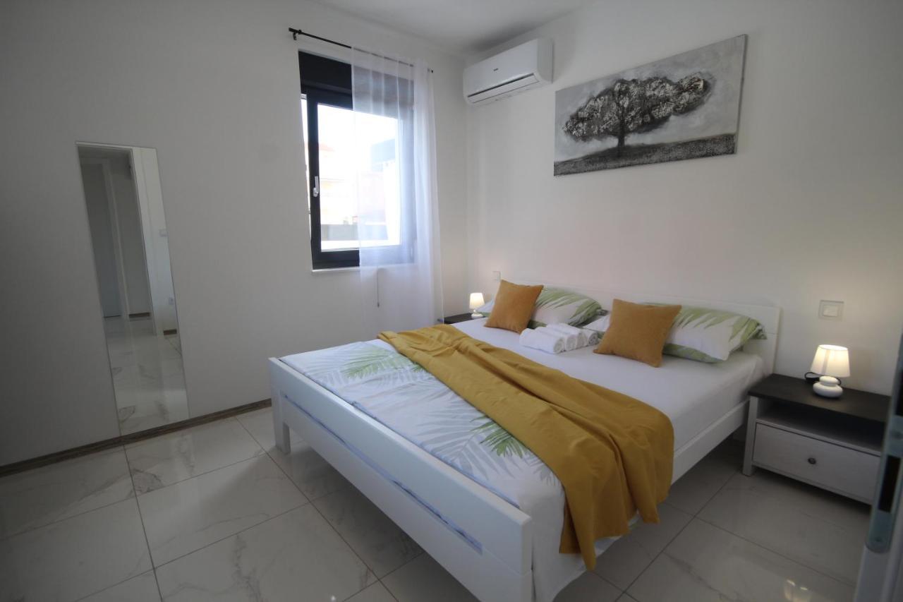Villa Essenza - Luksuzne Kuce Za Odmor Vodice Extérieur photo