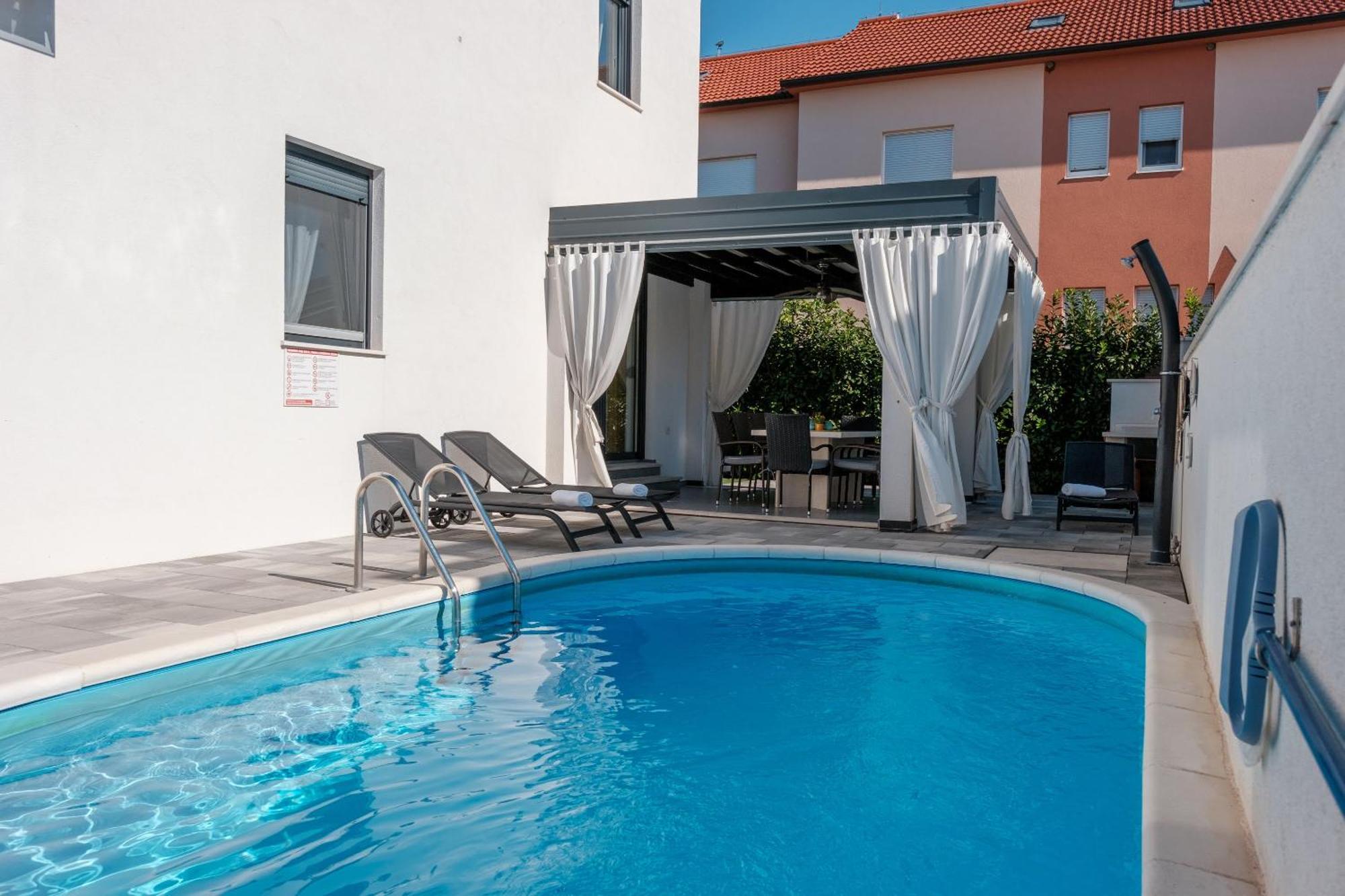 Villa Essenza - Luksuzne Kuce Za Odmor Vodice Extérieur photo