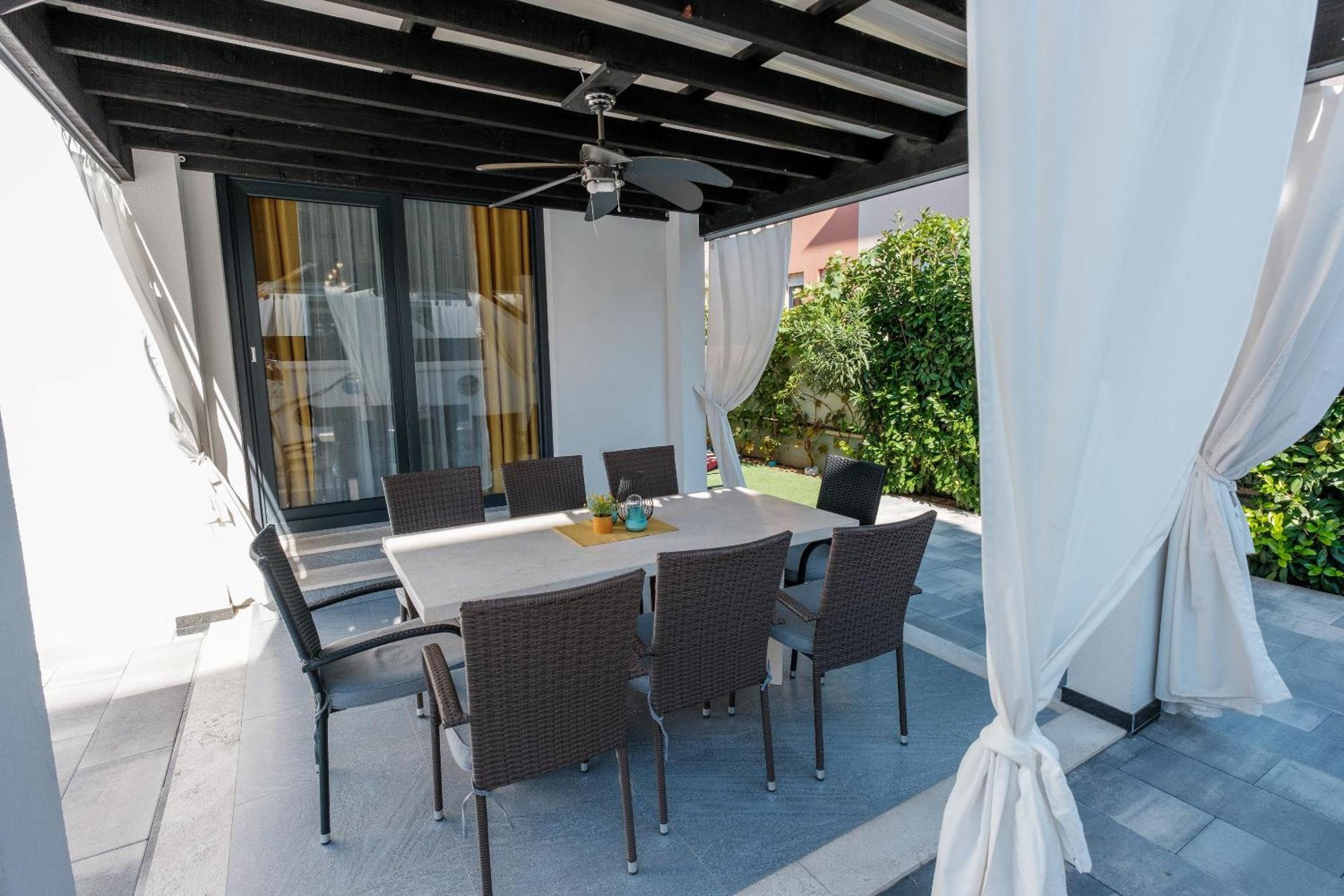 Villa Essenza - Luksuzne Kuce Za Odmor Vodice Extérieur photo